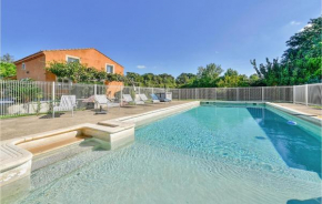 Amazing Home In Saint Martin De Crau With Wifi